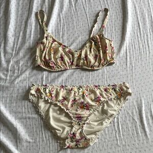 Shade & Shore Floral Bikini - Cream and Pink
